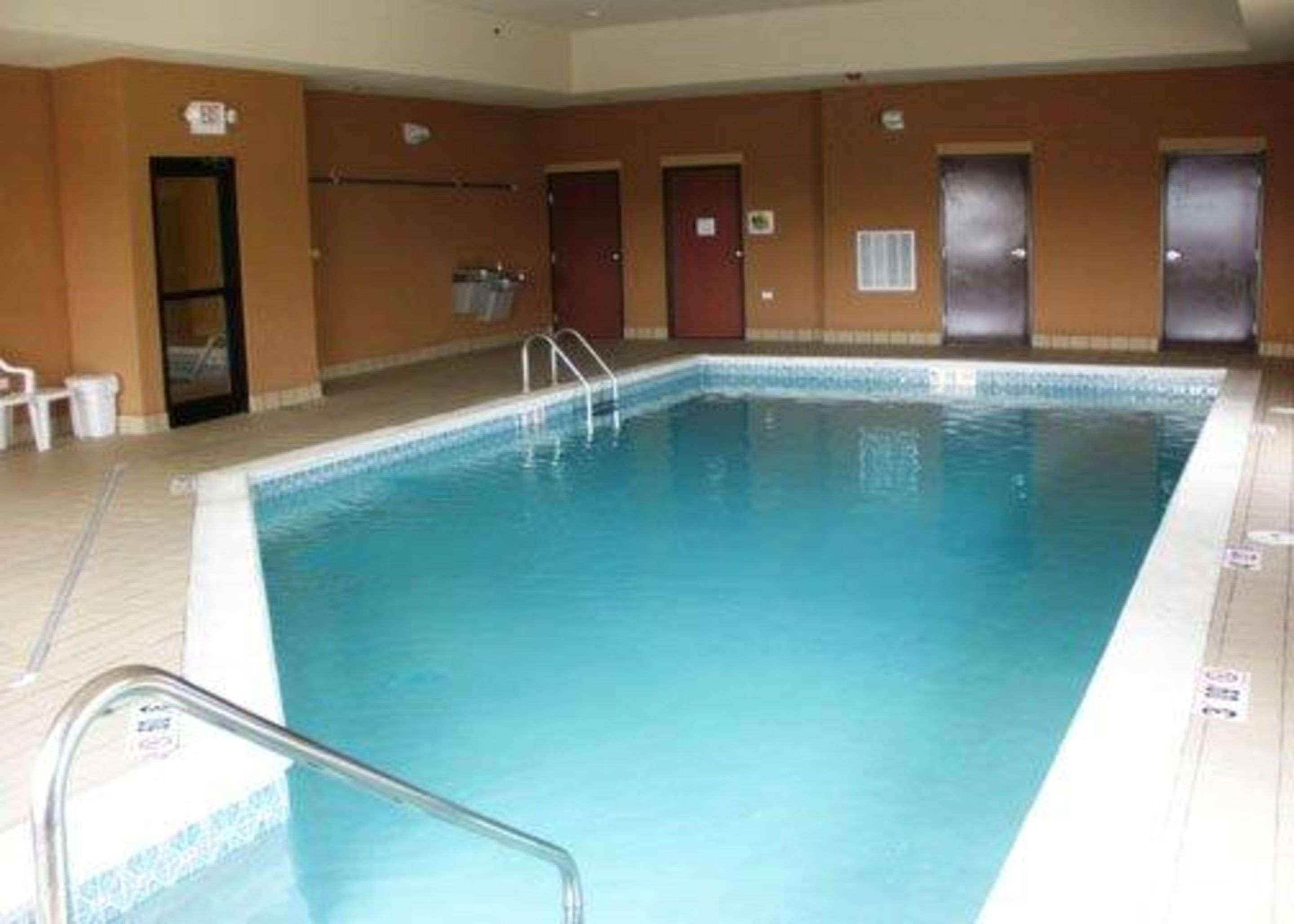 Comfort Inn & Suites Carbondale University Area Eksteriør billede