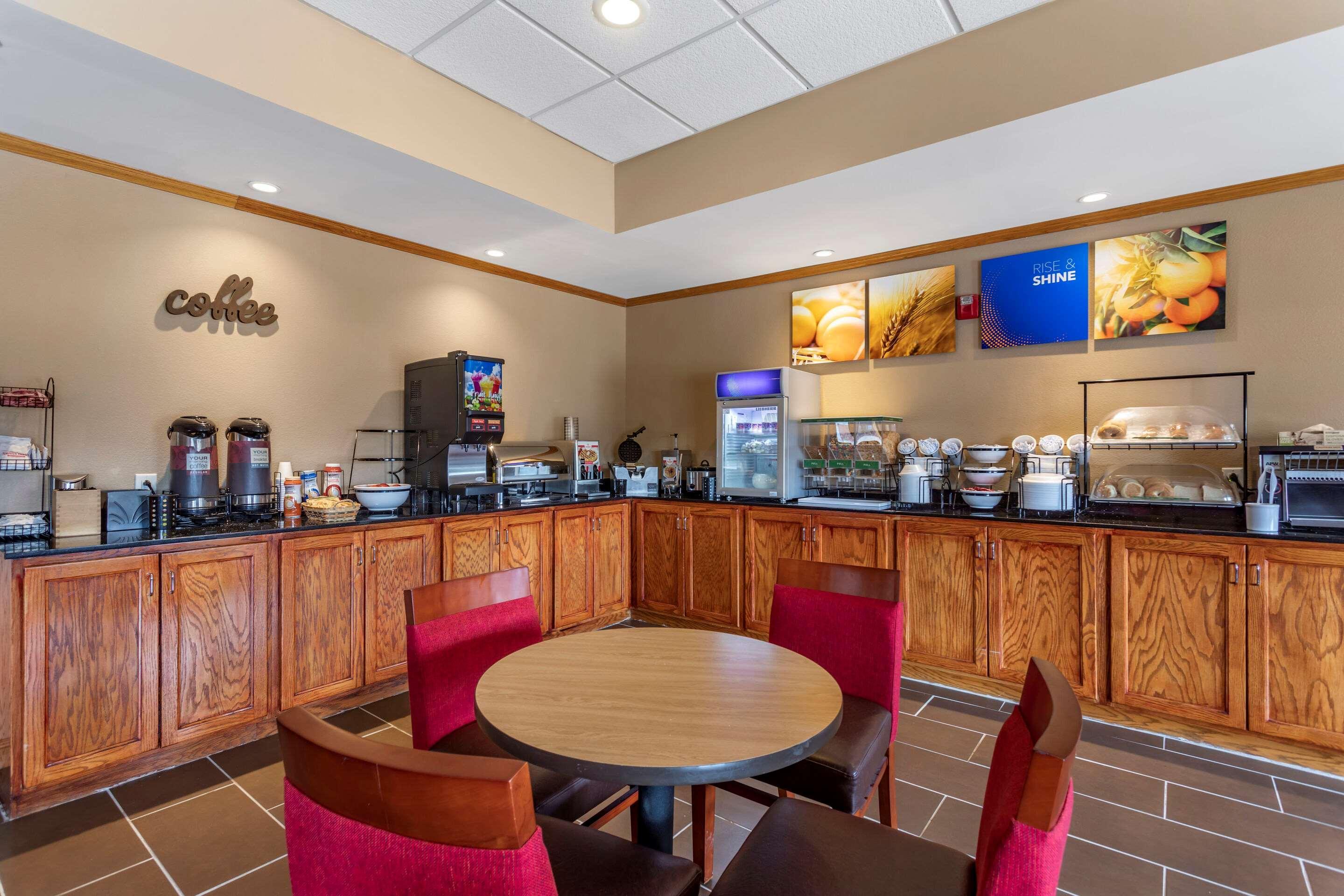 Comfort Inn & Suites Carbondale University Area Eksteriør billede